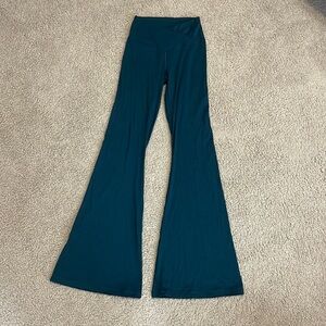 Aerie dark green flared crossed high waisted leggings size M